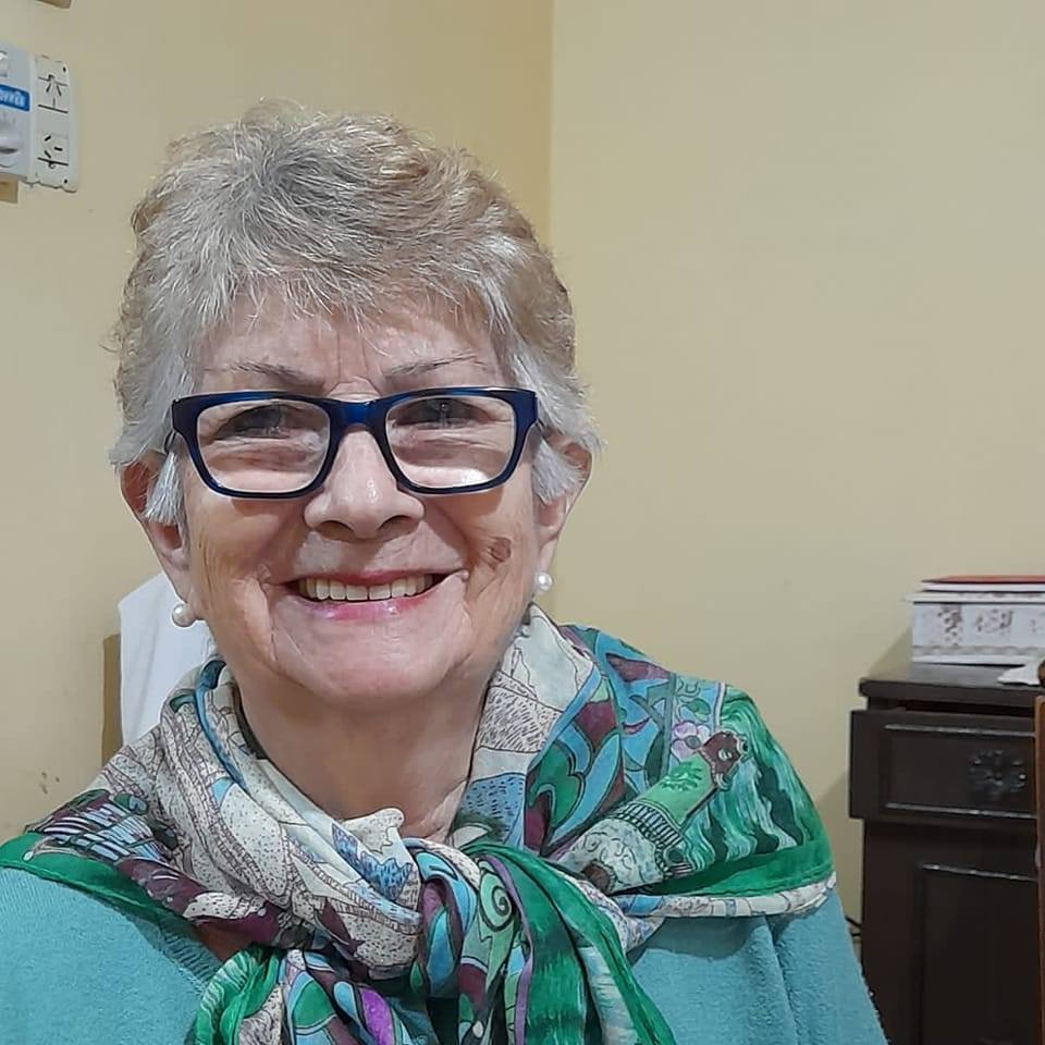 Elena C. — Montevideo